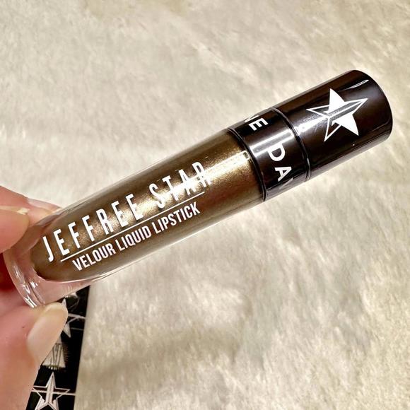 NIB Jeffree Star Limited Edition Velour Liquid Lipstick Shane Full Sz 5.6ml - Picture 3 of 12